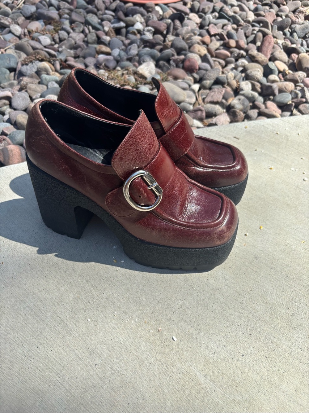 Platforms - Picture 6 of 12
